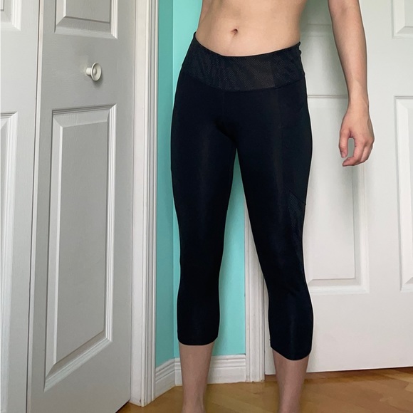 Adidas Capris Leggings - Picture 1 of 5